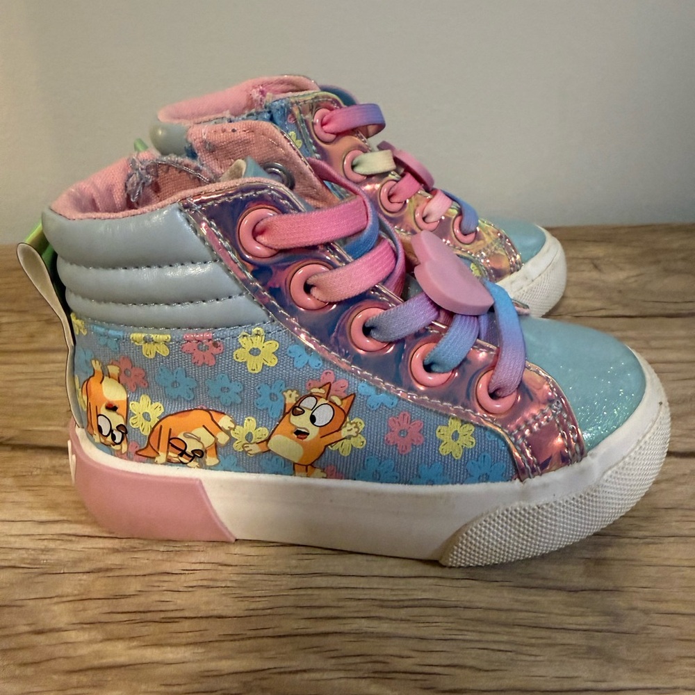 Kids High-Top Cartoon Sneakers in Pastel Pink and Blue Size 7